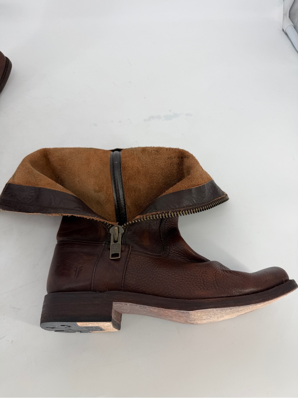 Frye Mid Calf Maple Brown Leather Side Zip Boots Size 9.5 - Picture 6 of 12